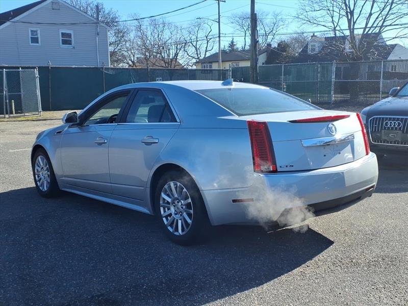 Cadillac CTS Luxury 2012