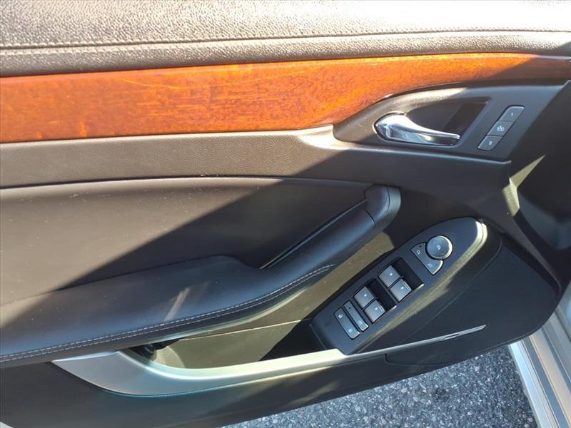 Cadillac CTS Luxury 2012