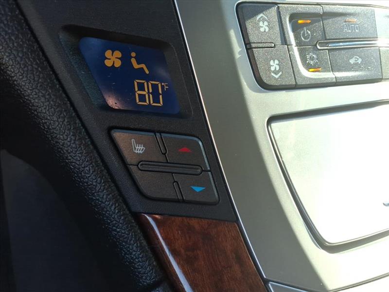 Cadillac CTS Luxury 2012