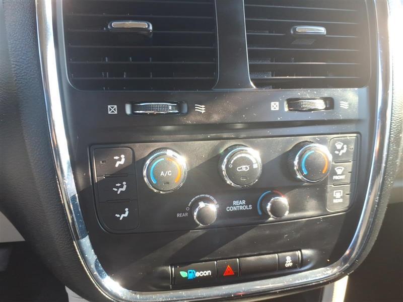 Dodge Grand Caravan SE 2012