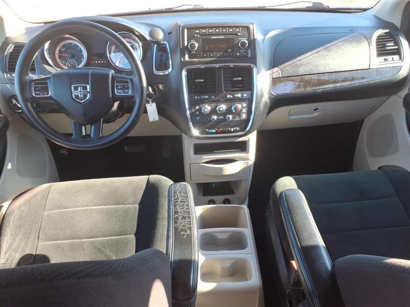 Dodge Grand Caravan SE 2012