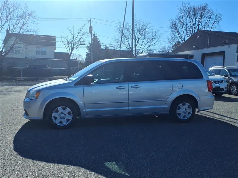 Dodge Grand Caravan SE 2012
