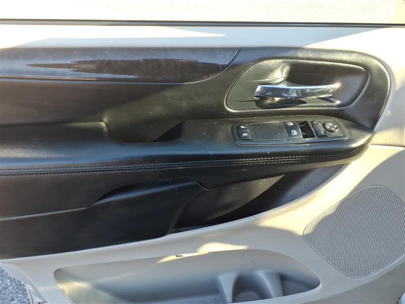 Dodge Grand Caravan SE 2012