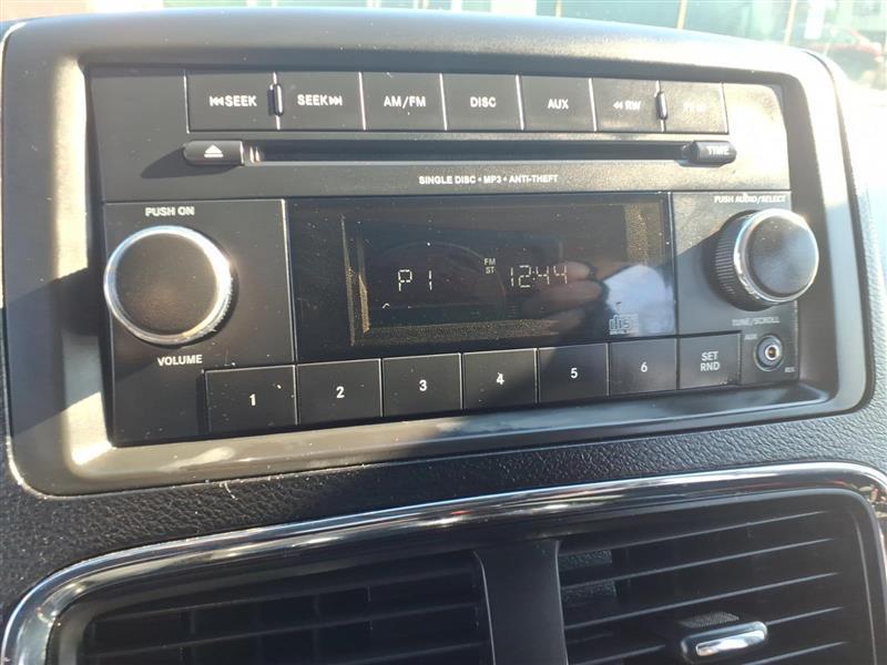 Dodge Grand Caravan SE 2012