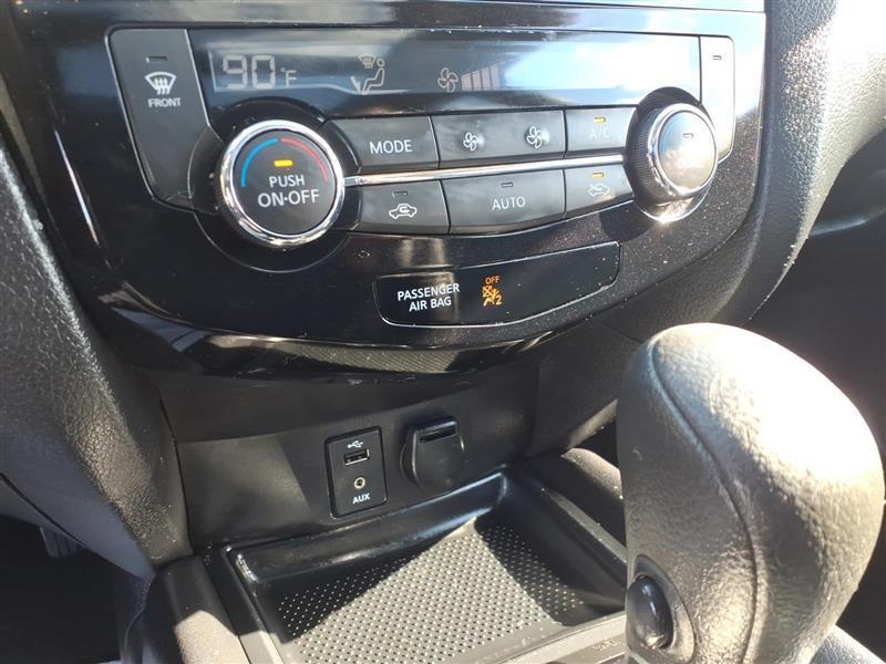 Nissan Rogue S AWD 2014