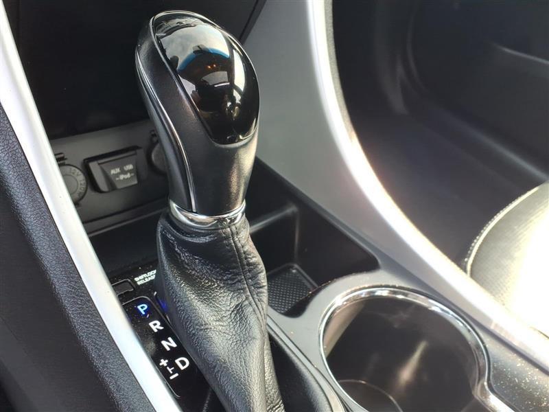 Hyundai Sonata Limited Auto 2011