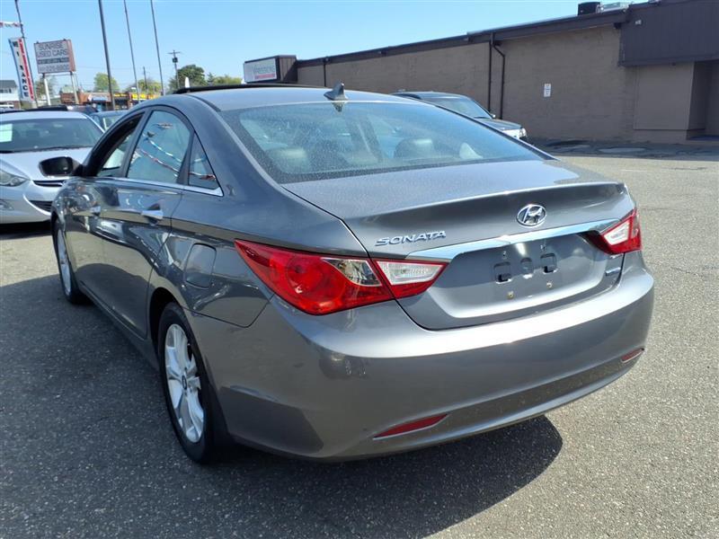 Hyundai Sonata Limited Auto 2011