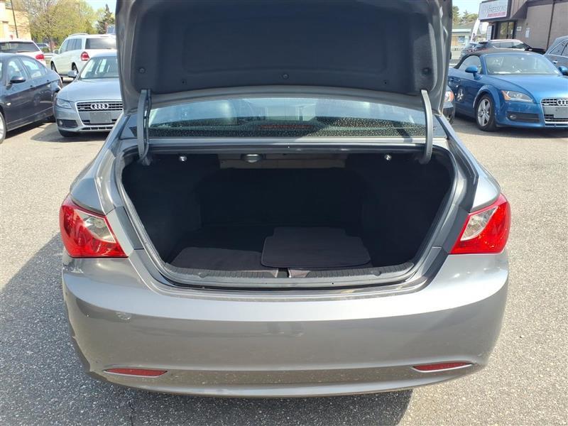 Hyundai Sonata Limited Auto 2011