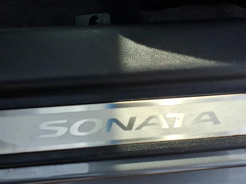 Hyundai Sonata Limited Auto 2011