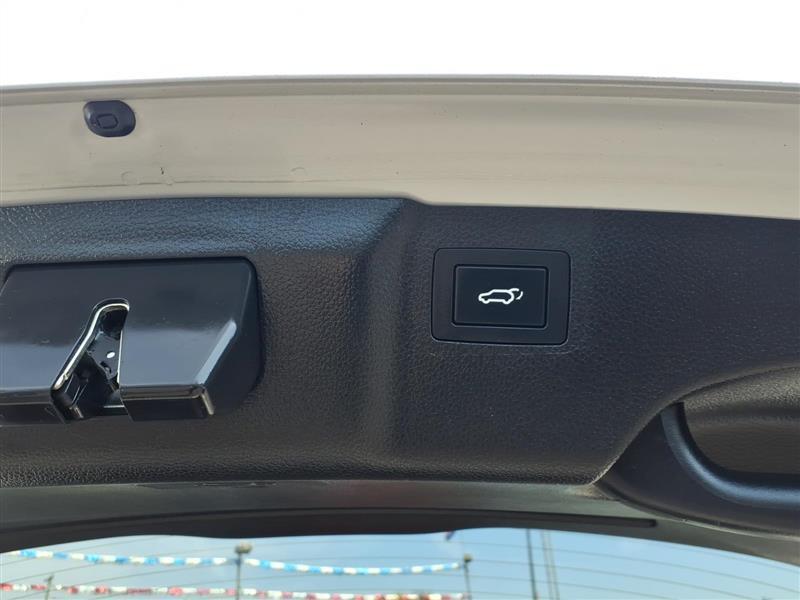 Hyundai Santa Fe Limited FWD 2015