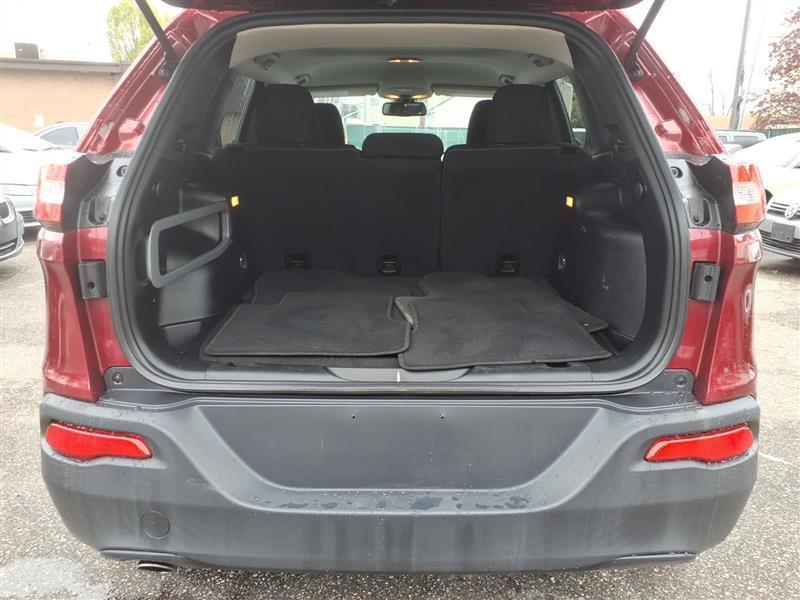 Jeep Cherokee Latitude 4WD 2015