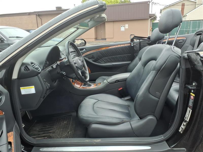 Mercedes-Benz CLK-Class CLK320 Cabriolet 2005