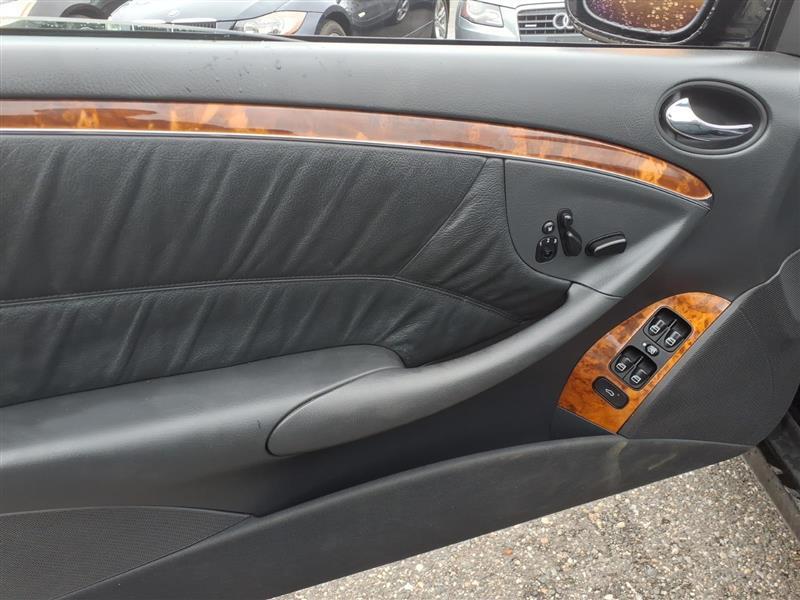 Mercedes-Benz CLK-Class CLK320 Cabriolet 2005