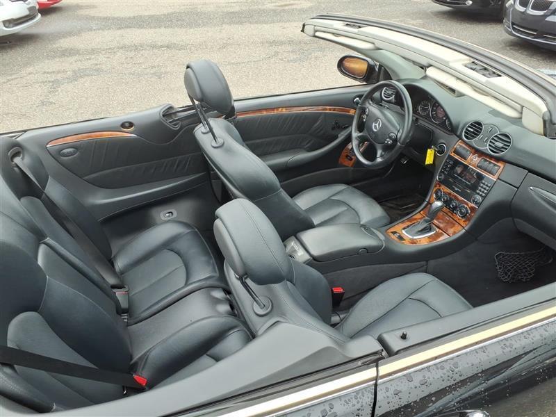 Mercedes-Benz CLK-Class CLK320 Cabriolet 2005
