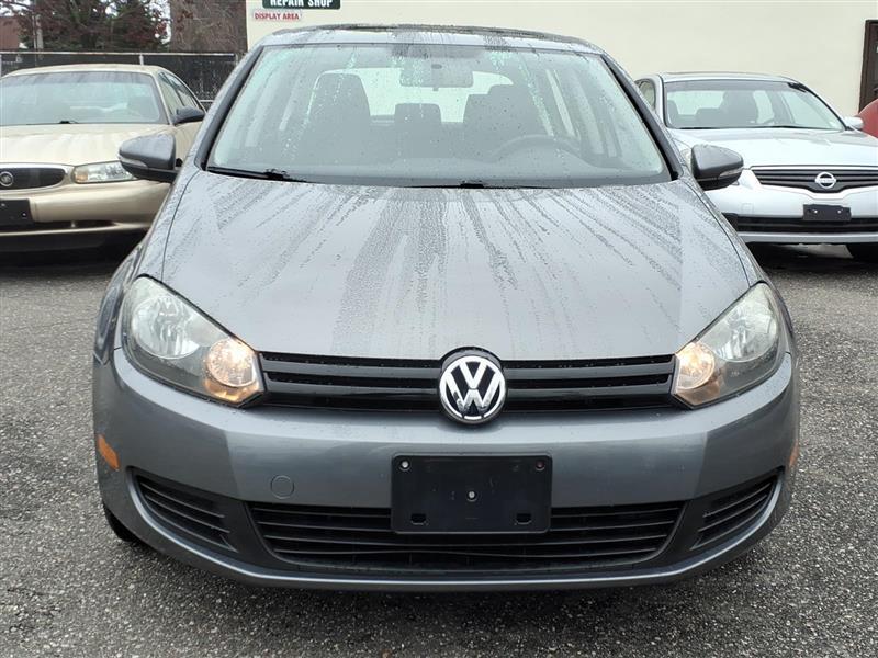 Volkswagen Golf 2.5L 4-Door PZEV 2011