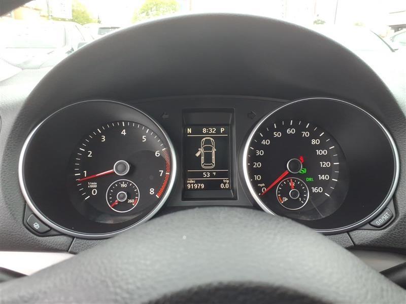 Volkswagen Golf 2.5L 4-Door PZEV 2011