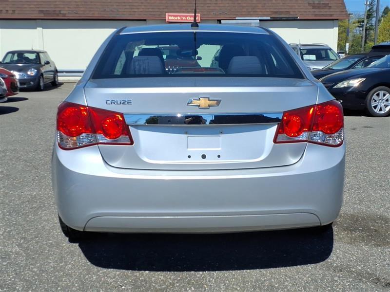 Chevrolet Cruze LS Auto 2014