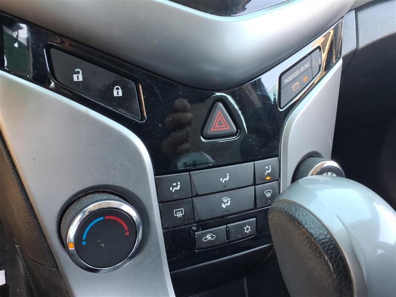 Chevrolet Cruze LS Auto 2014