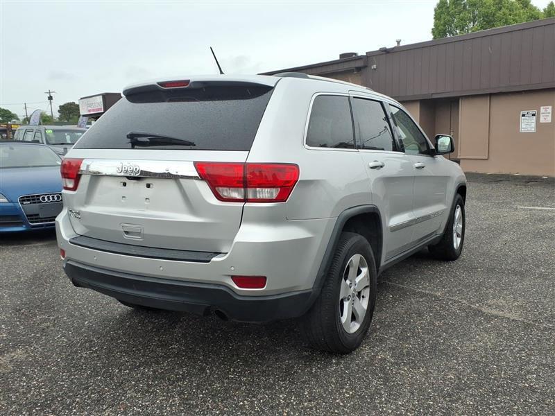 Jeep Grand Cherokee Laredo 4WD 2012