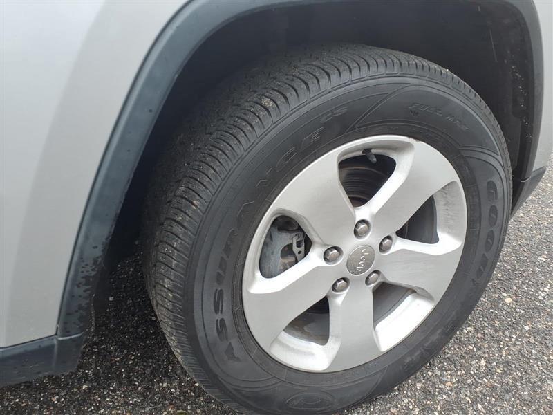 Jeep Grand Cherokee Laredo 4WD 2012