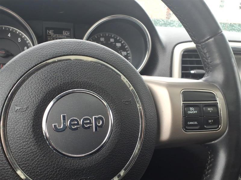 Jeep Grand Cherokee Laredo 4WD 2012