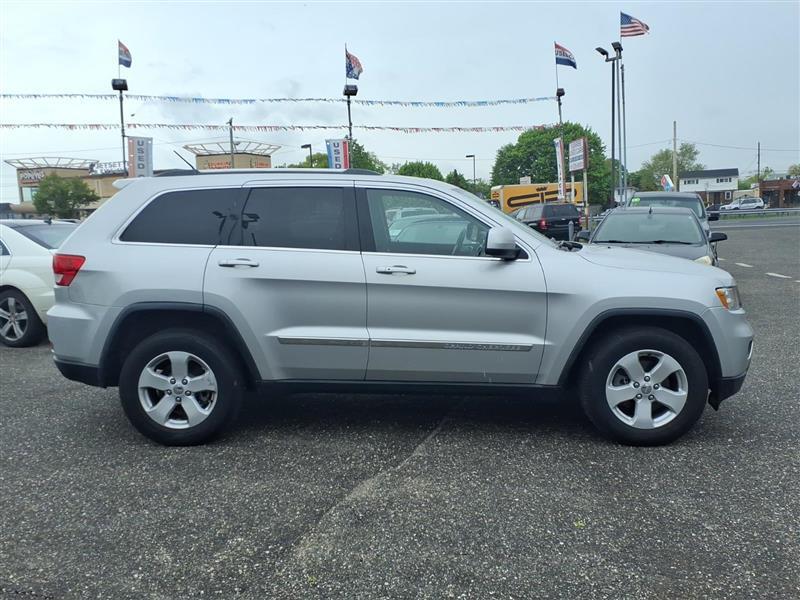 Jeep Grand Cherokee Laredo 4WD 2012