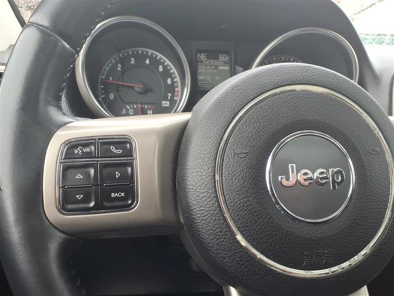 Jeep Grand Cherokee Laredo 4WD 2012
