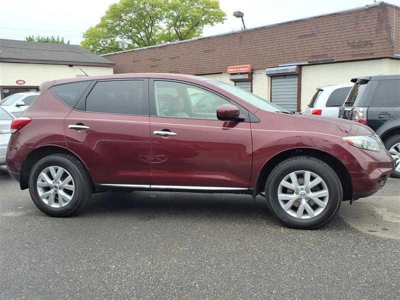 Nissan Murano S AWD 2011