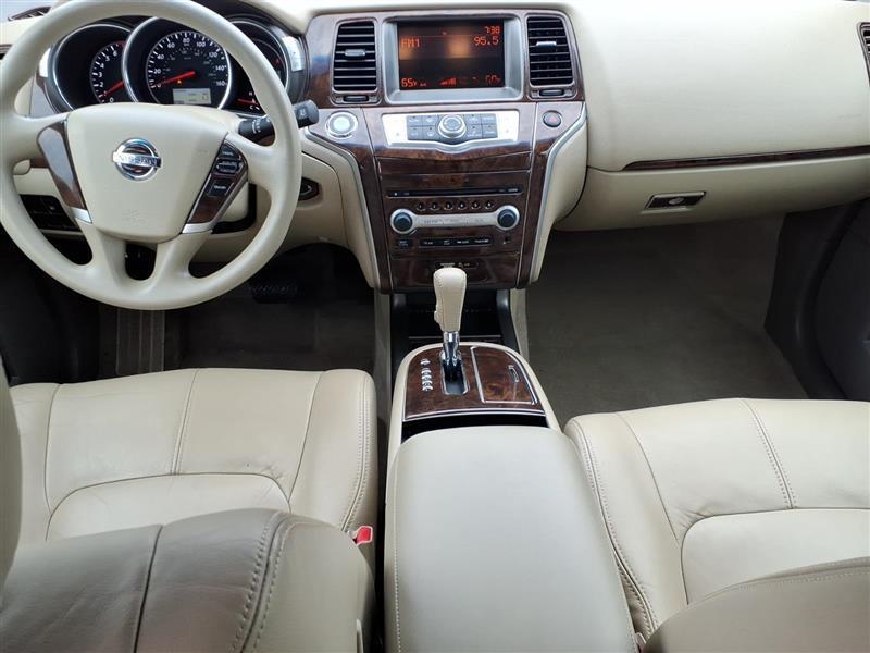 Nissan Murano S AWD 2011