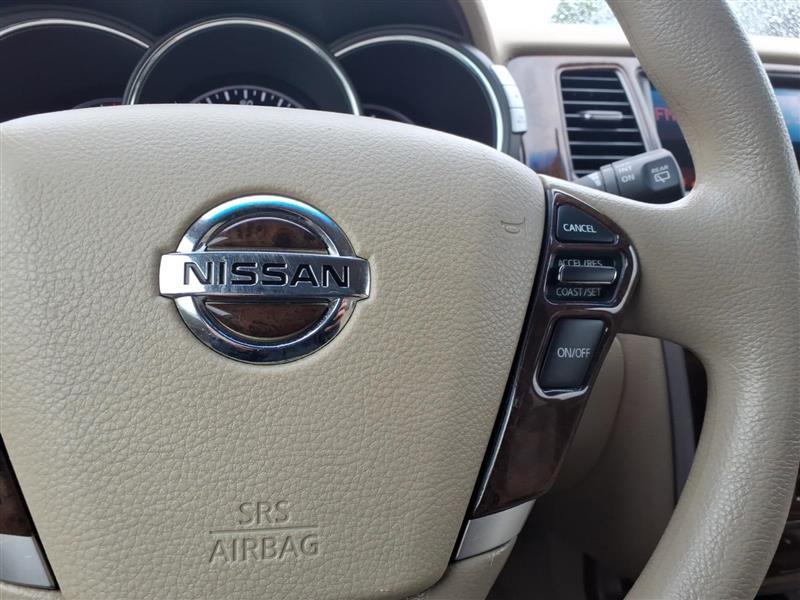 Nissan Murano S AWD 2011