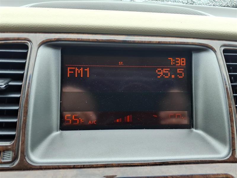 Nissan Murano S AWD 2011