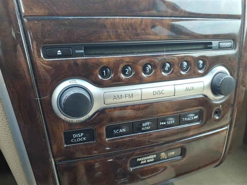 Nissan Murano S AWD 2011