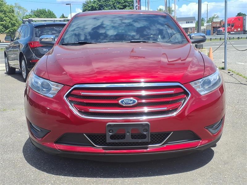 Ford Taurus Limited FWD 2013