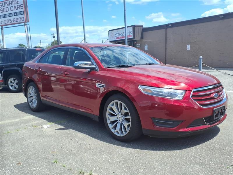 Ford Taurus Limited FWD 2013