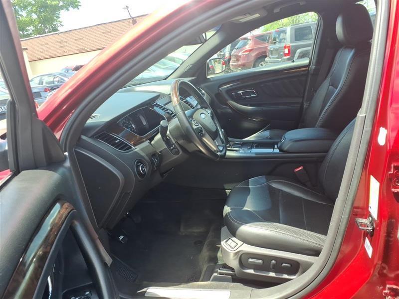 Ford Taurus Limited FWD 2013