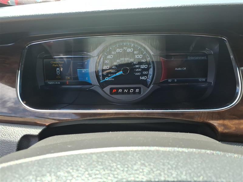 Ford Taurus Limited FWD 2013