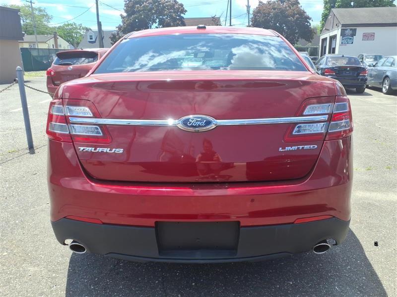 Ford Taurus Limited FWD 2013