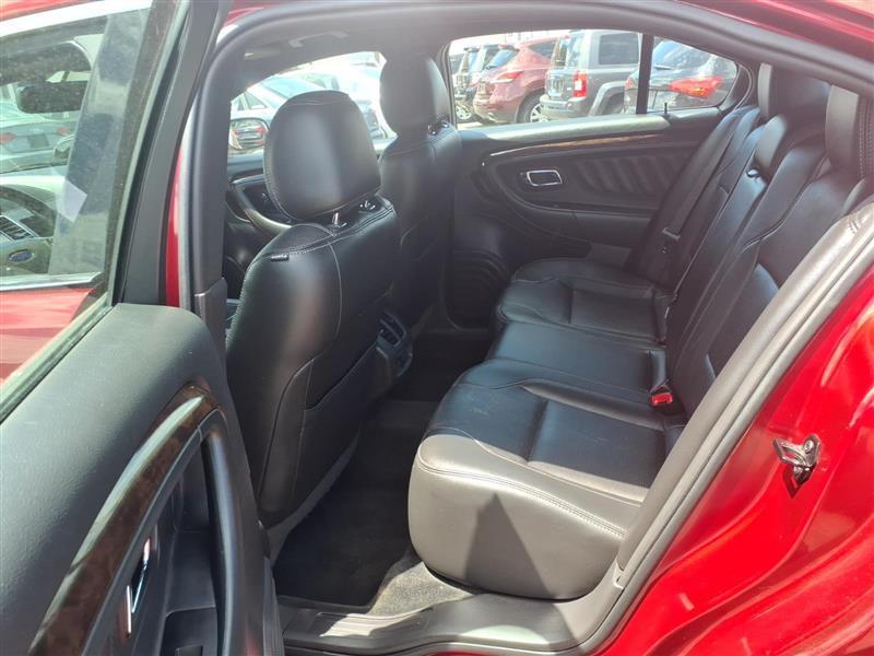 Ford Taurus Limited FWD 2013