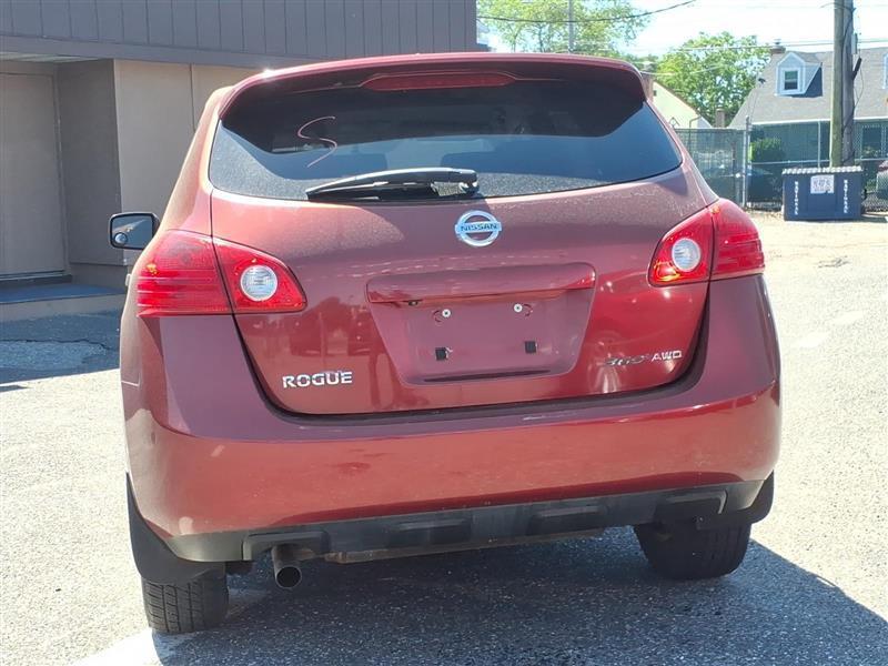 Nissan Rogue S AWD 2010