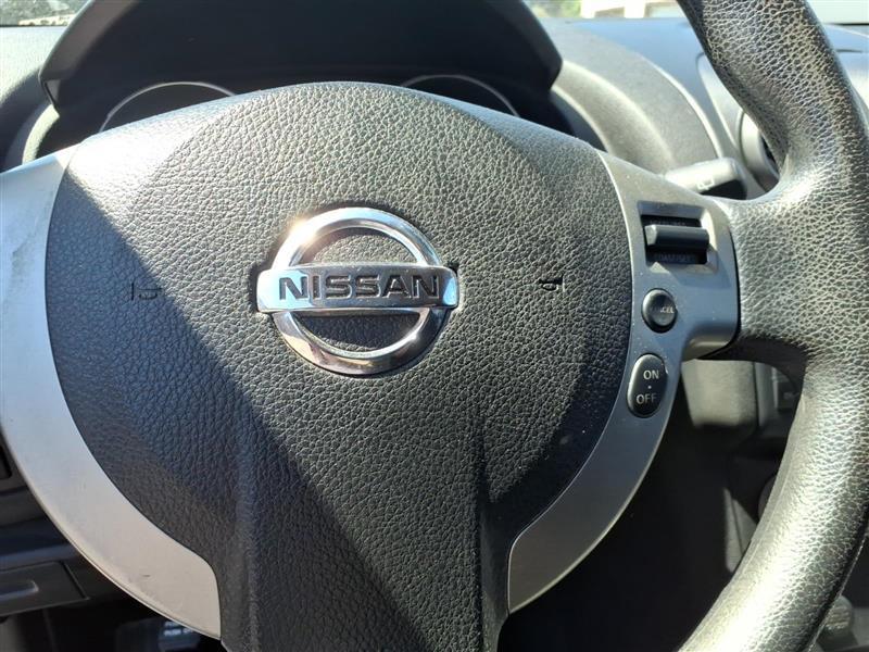 Nissan Rogue S AWD 2010
