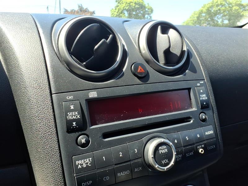 Nissan Rogue S AWD 2010
