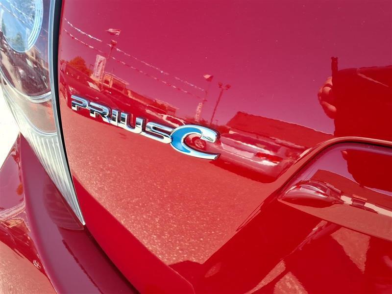 Toyota Prius c Four 2014