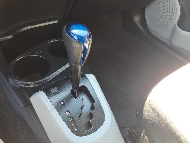 Toyota Prius c Four 2014