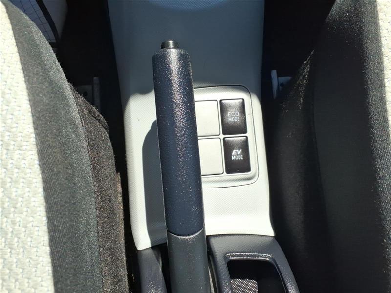 Toyota Prius c Four 2014