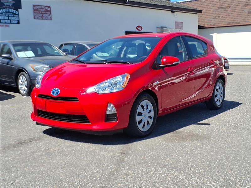Toyota Prius c Four 2014