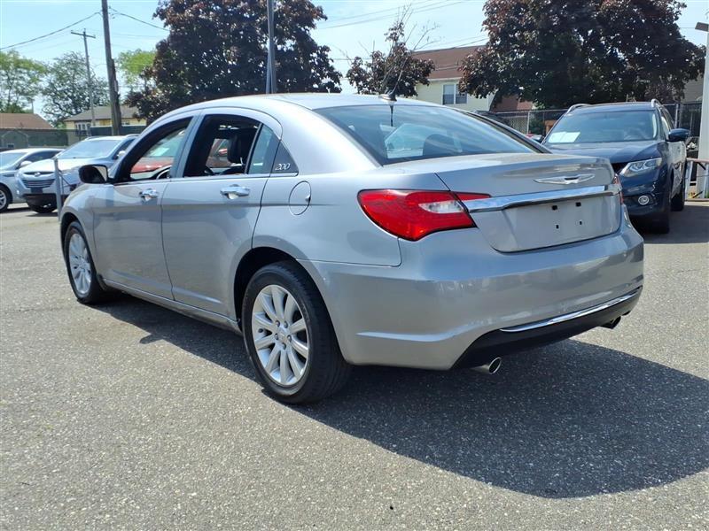 Chrysler 200 Limited 2013