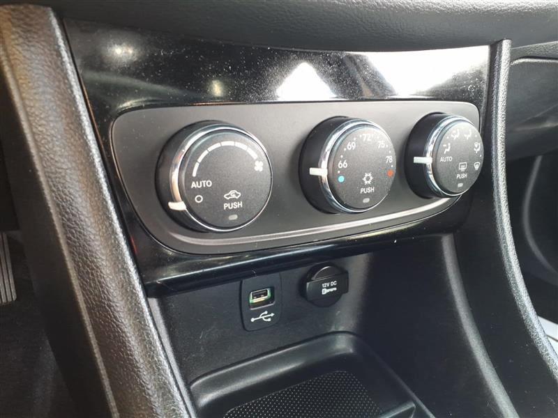 Chrysler 200 Limited 2013