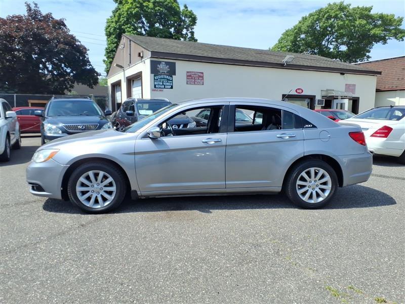 Chrysler 200 Limited 2013