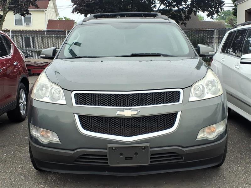 Chevrolet Traverse 2LT FWD 2011