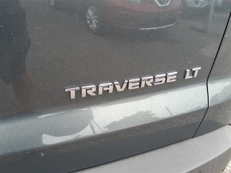 Chevrolet Traverse 2LT FWD 2011
